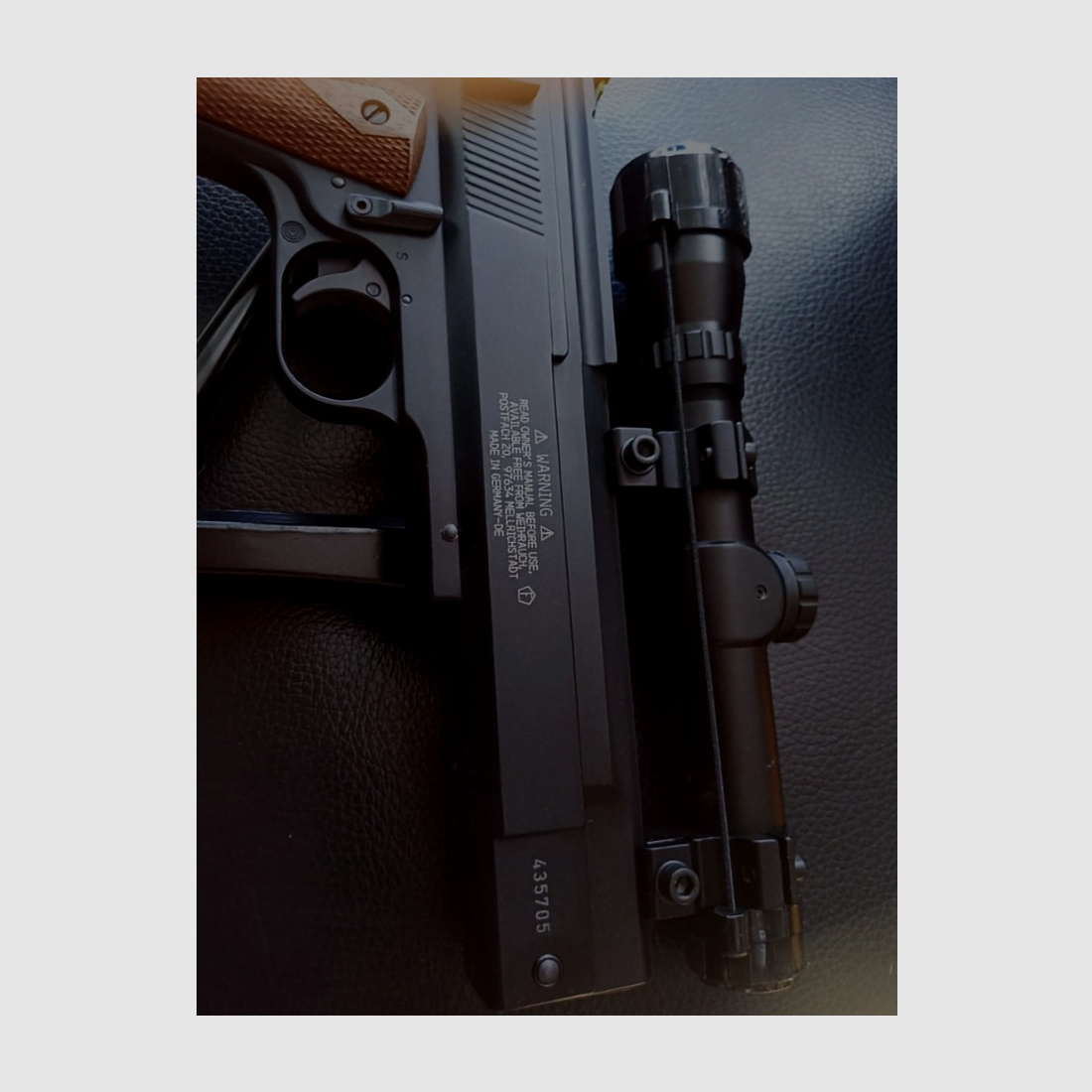 Sammlungsauflösung: Pistole Weihrauch HW45 mit Zielfernrohr und Anschlagsschaft (Kaliber 4,5 mm auch bekannt als .177) / das Gesamtpaket "Operation-Airborne"