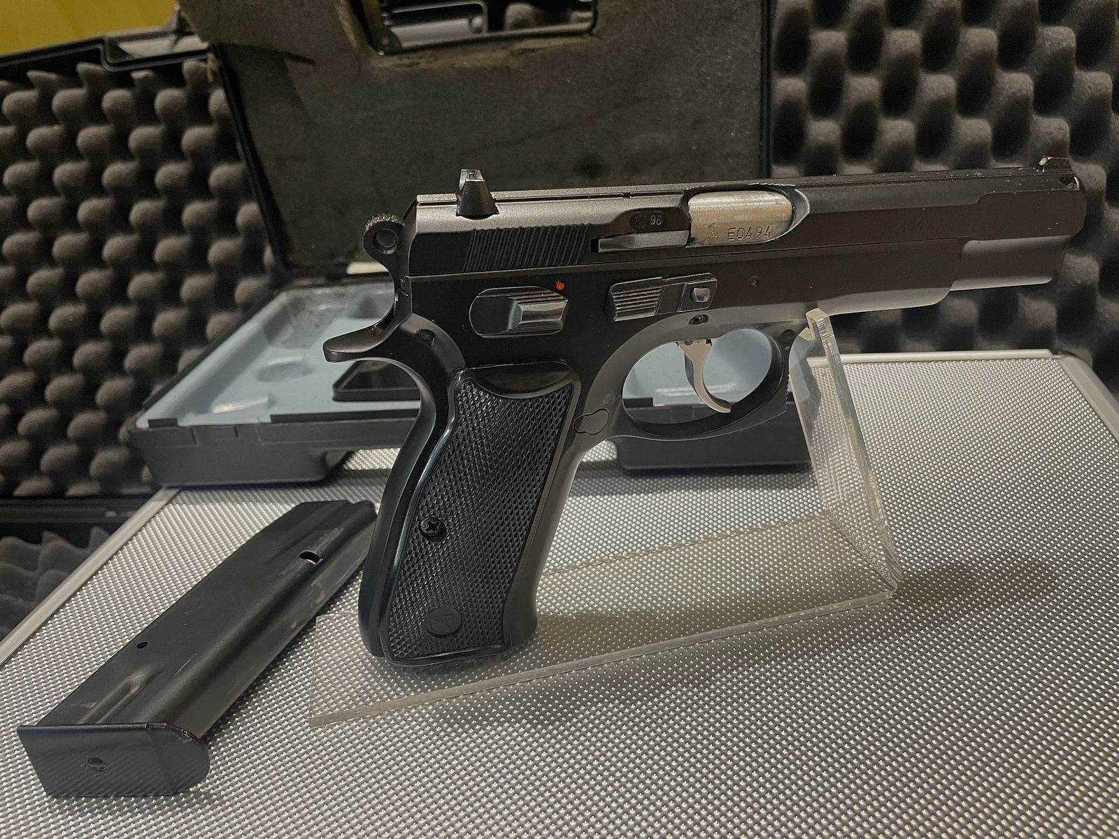 GEPFLEGTE PISTOLE - CZ 85 - 9MM LUGER - MIT OVP, Bild 1 von 6