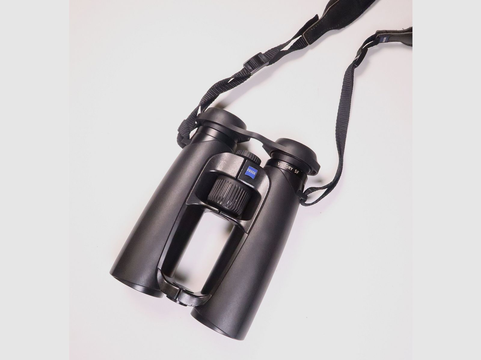Zeiss Victory SF 8x42, image 1 sur 2