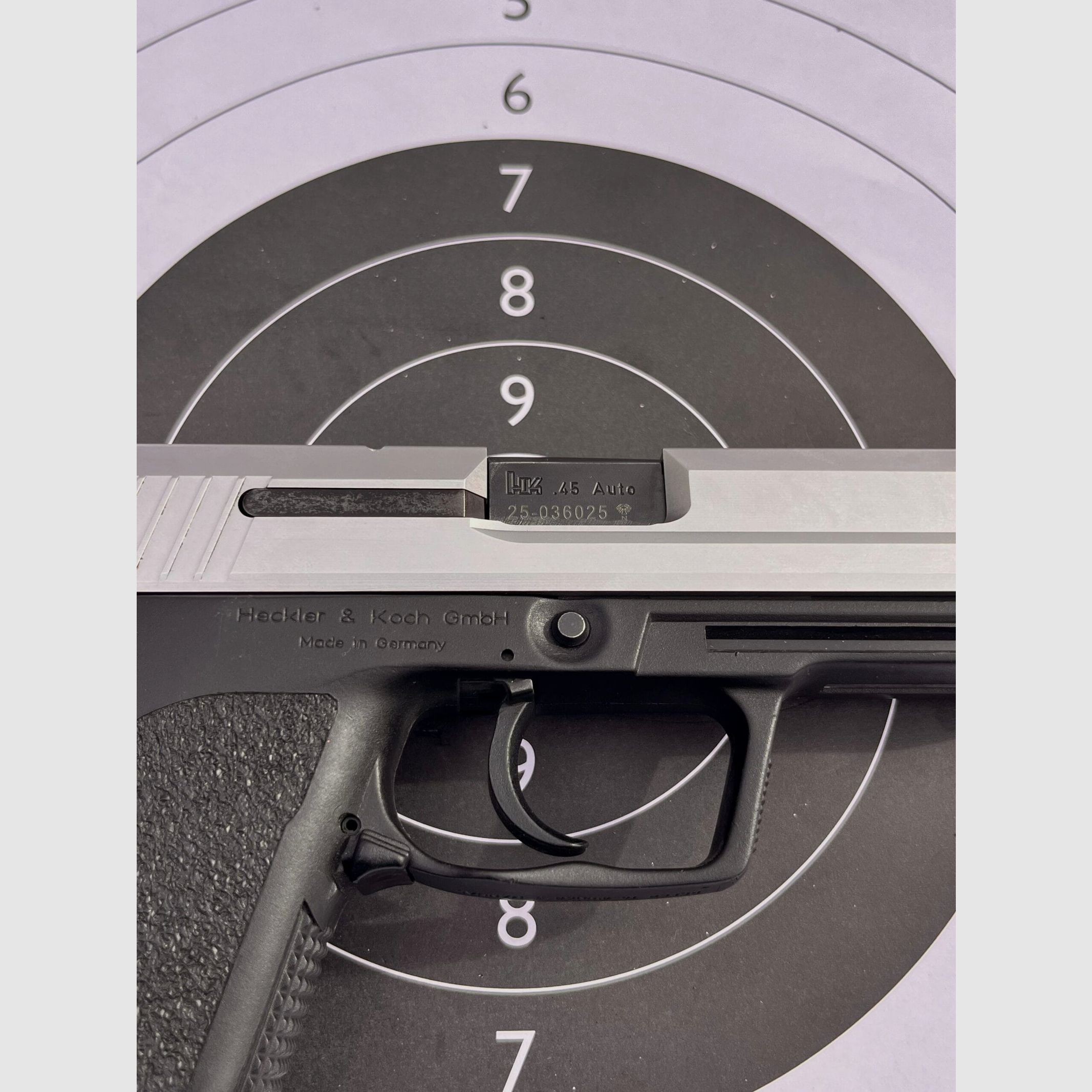 Deutsche Pistole H&K - Heckler & Koch USP Kaliber .45 ACP - FortGuns - Geschäft für Schusswaffen und Munition., Bild 3 von 4