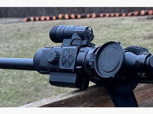 Pulsar FN455 Dispositivo de visión nocturna digital / Estado excelente / De primera mano