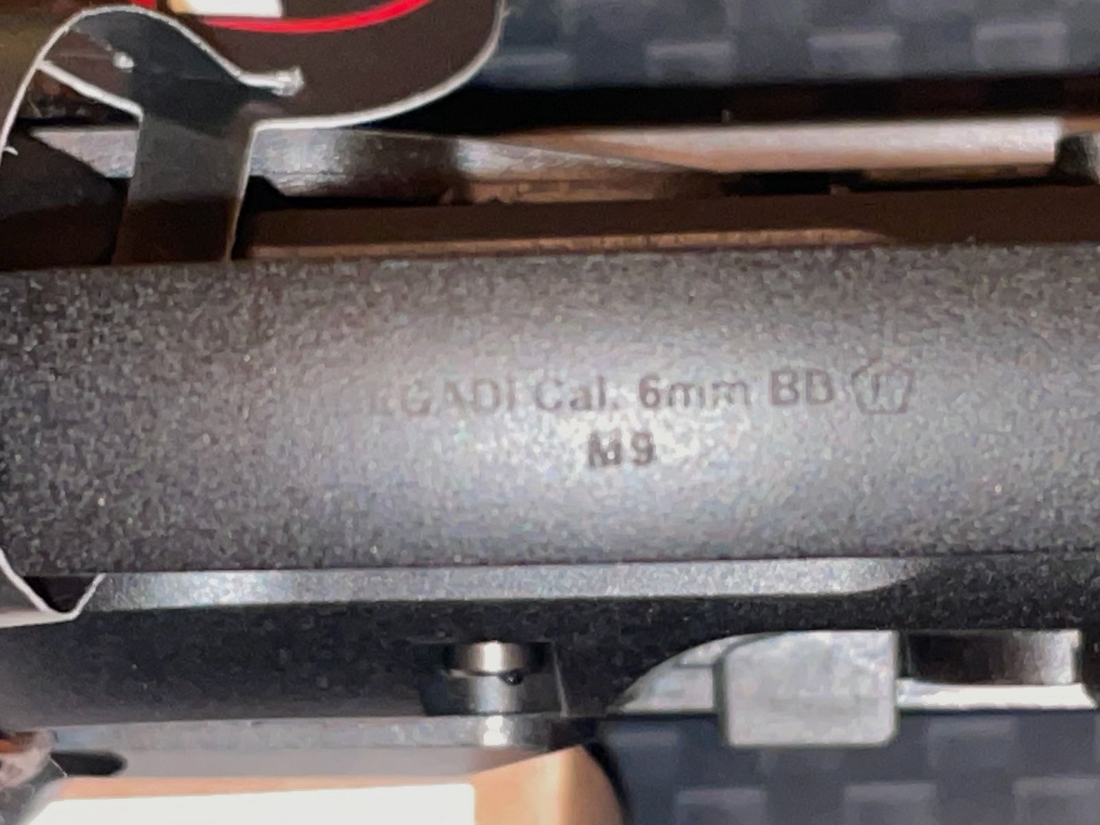 Tokyo Marui Beretta M9A1 Airsoft / Softair mit Echtholzgriffen (Neuwertig)