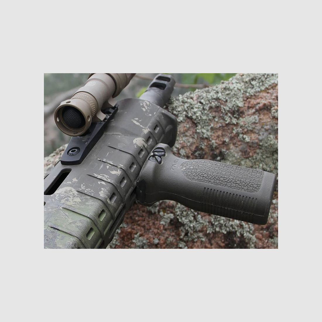 MAGPUL M-LOK-Adapter für RVG-Picatinny-Griff