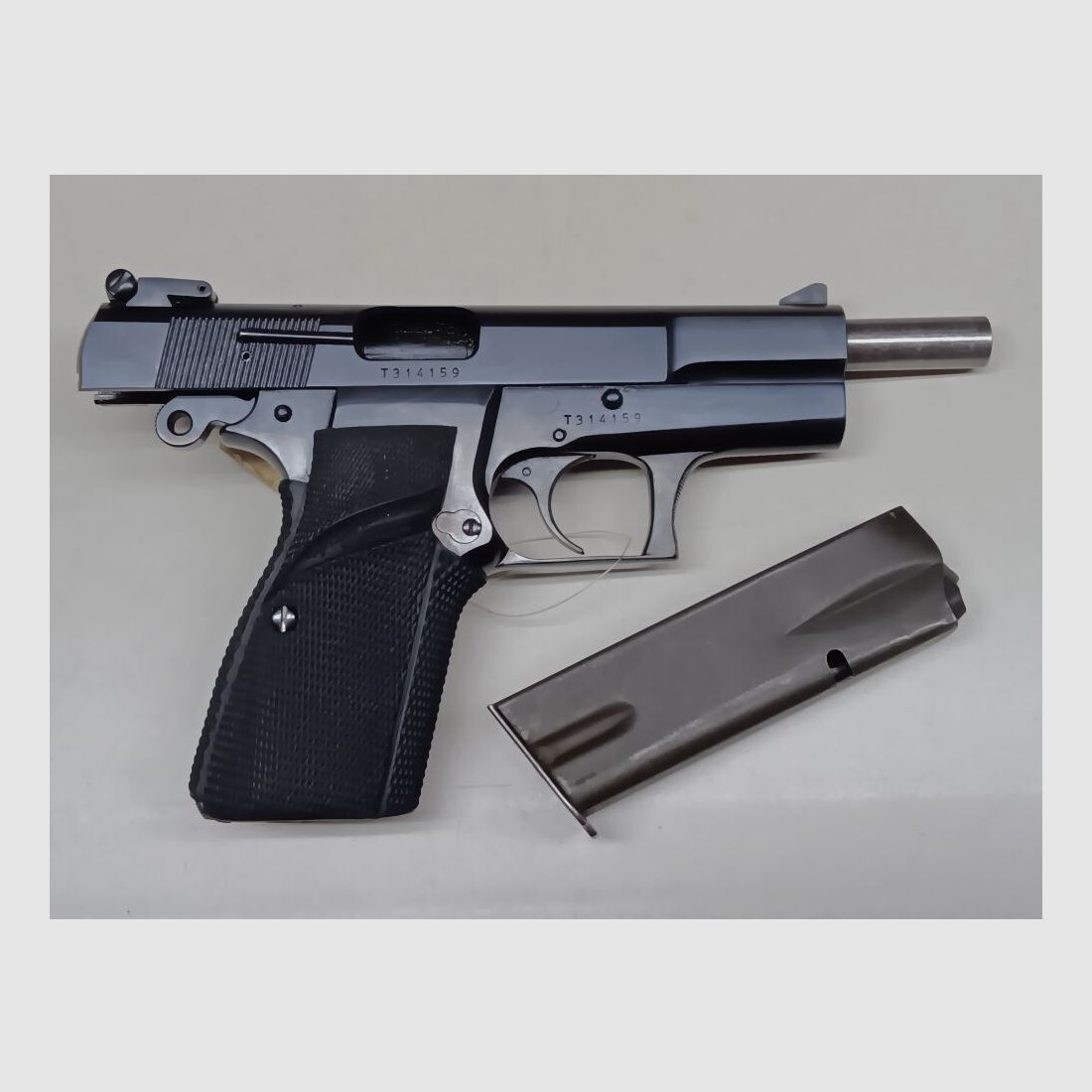 FN - Fabrique Nationale D`Armes De Guerre - Herstal - Belgique HP 35