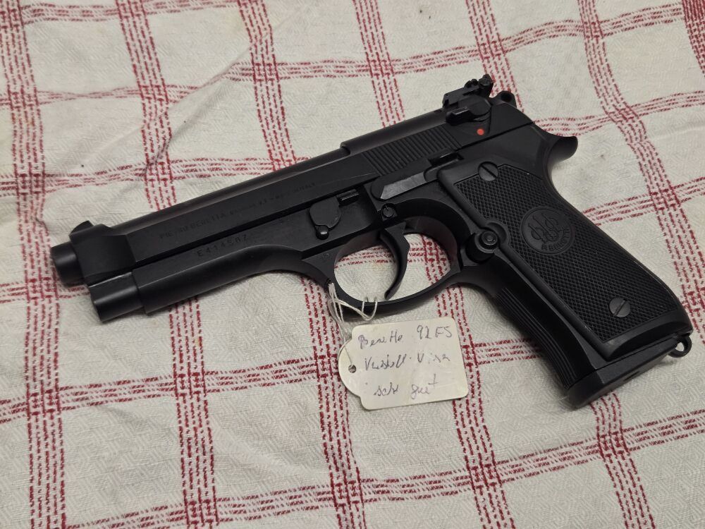 Beretta 92 FS