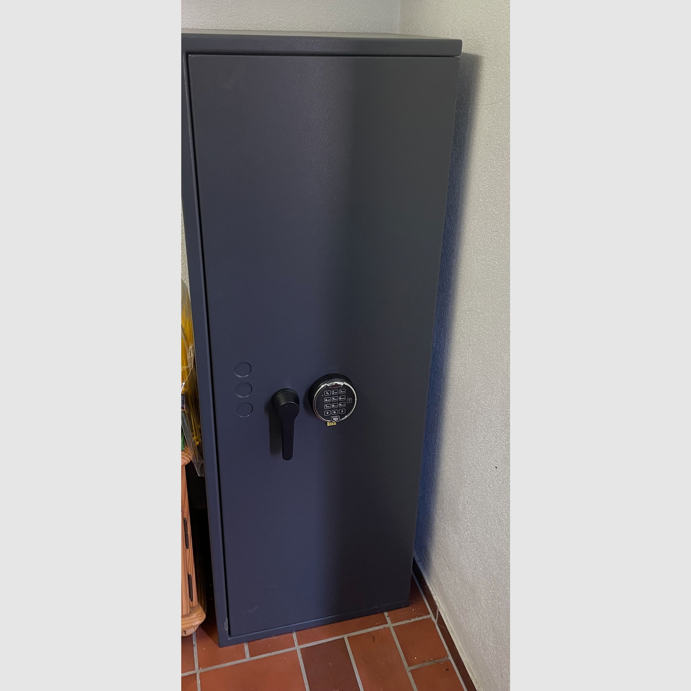 Waffenschrank Gun Safe 1-8 (Capriolo), Farbe: RAL 7024 (graphitgrau) 