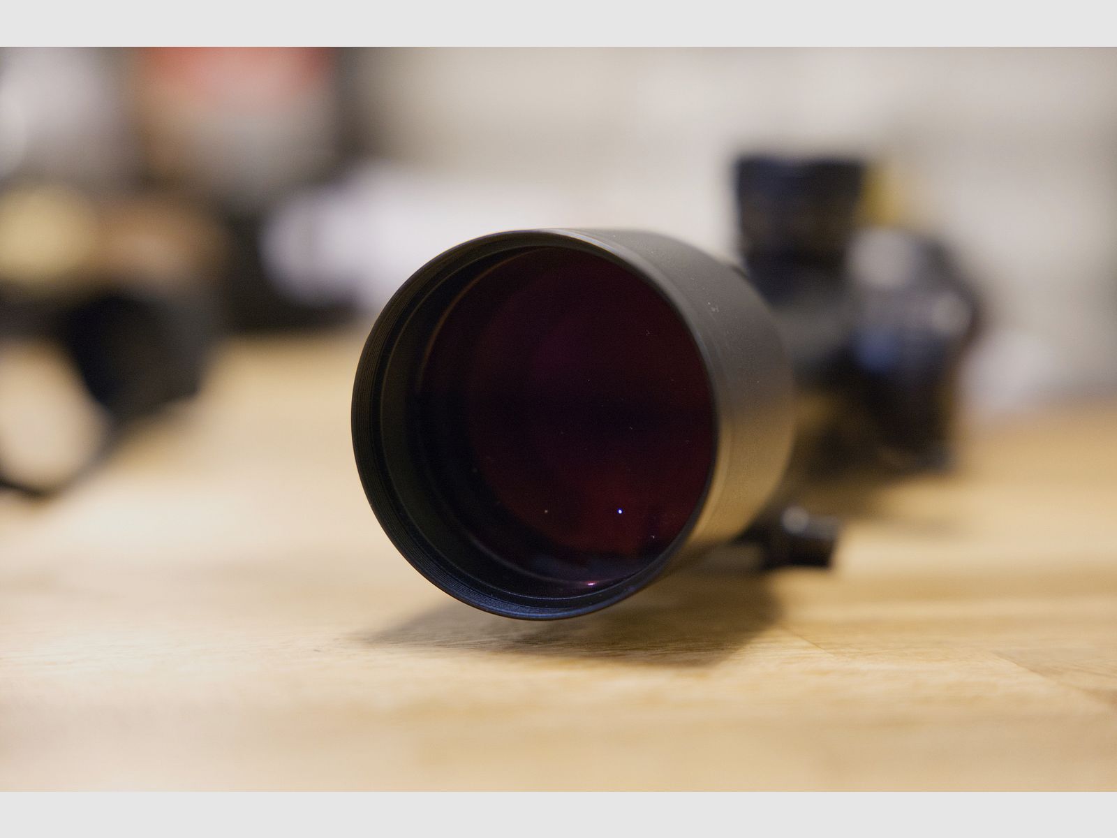 ZEISS Victory V8 2,8–20×56 ASV incl. rail + Rusan MAD 62 voorzetadapter (herhaalprecies)