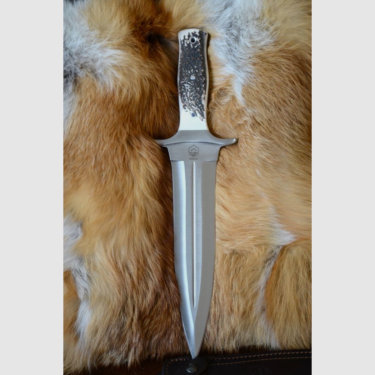 Saufänger mit Hirschhorngriff