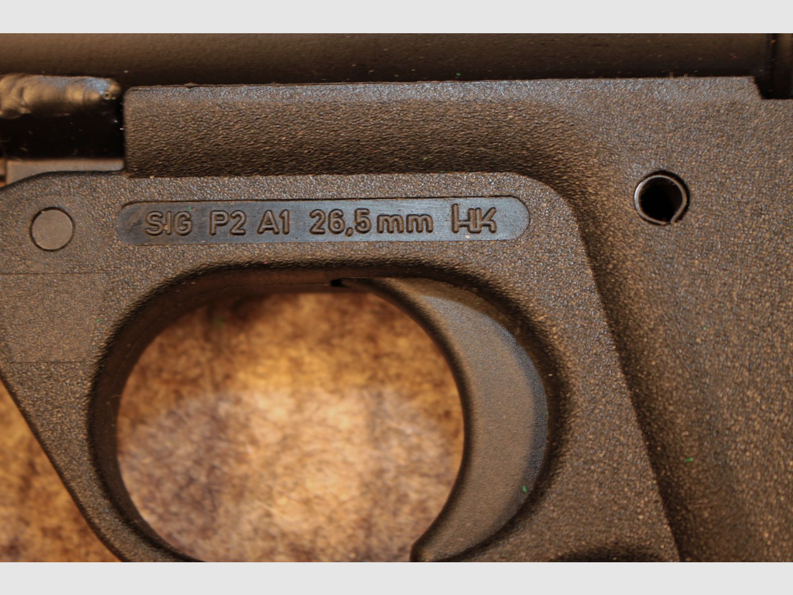 Signal pistol Heckler und Koch in caliber 4.