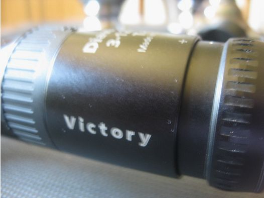 TOP ZEISS VICTORY Gen.II in der Ausführung Diavari als 3-12x56 M , also Innenschiene , mit LP-Absehen 40  und Original Blaser-Sattelmontage ! 