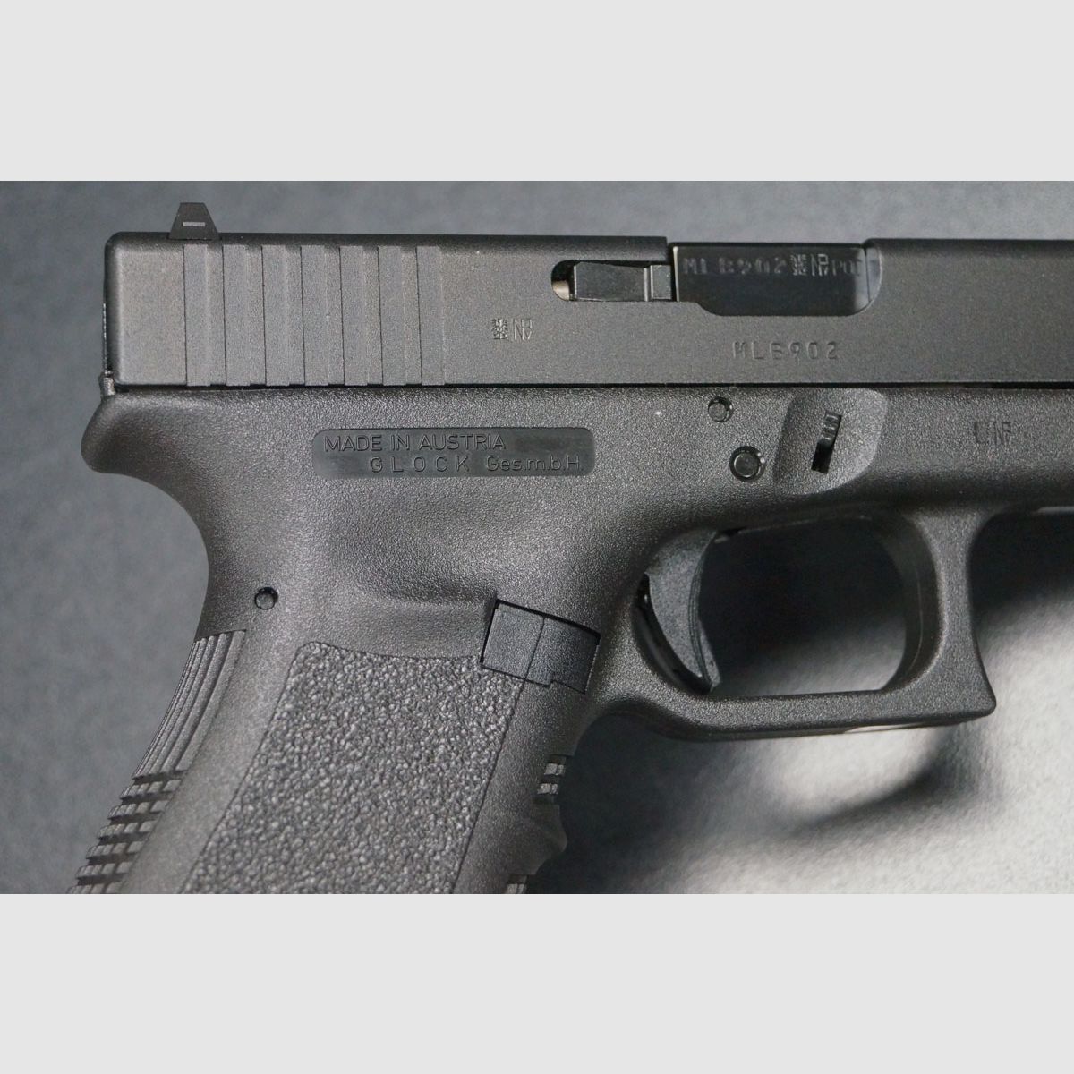 Glock 23 Gen3, image 3 sur 6