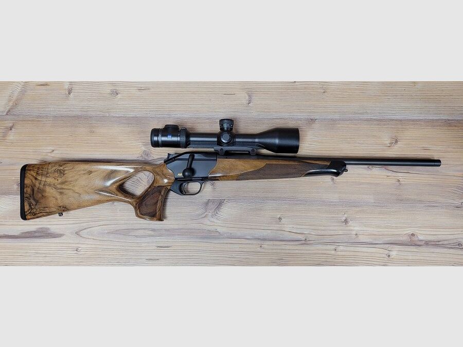 Blaser R8 Success HK 4 mit Zeiss V8 2,8-20x56M ASV H