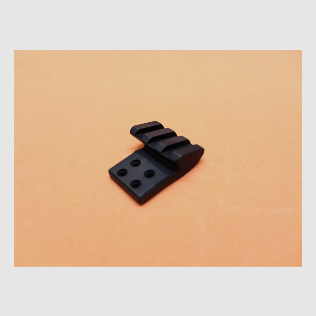 Recknagel Era-Tac Picatinny-montaggio (T0913-0000) BL=35mm, inclinato lateralmente, alluminio nero per anelli ERA-Tac