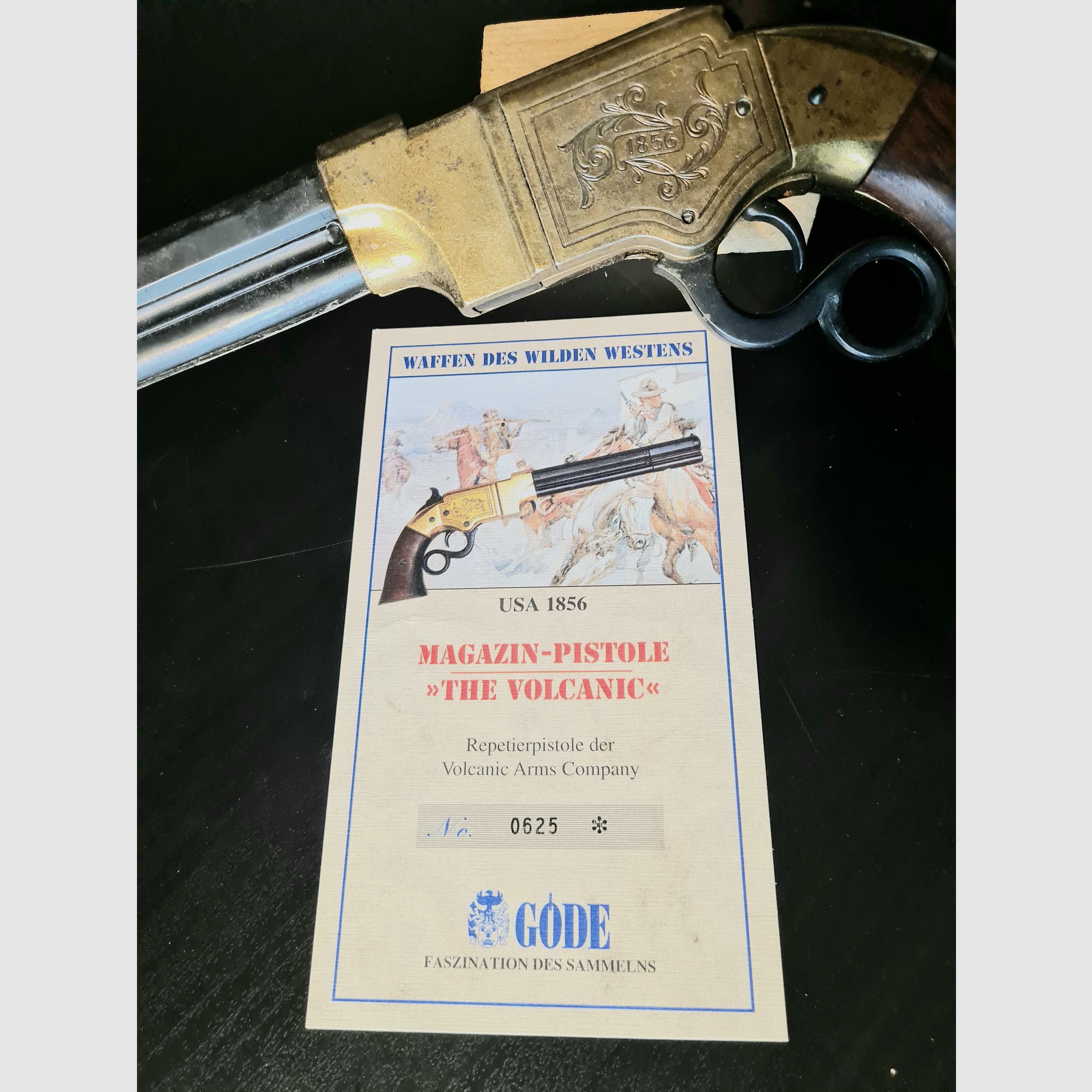 PISTOLE MAGAZINE «LES VOLCANIQUES» Pistolet à répétition de la Volcanic Arms Company