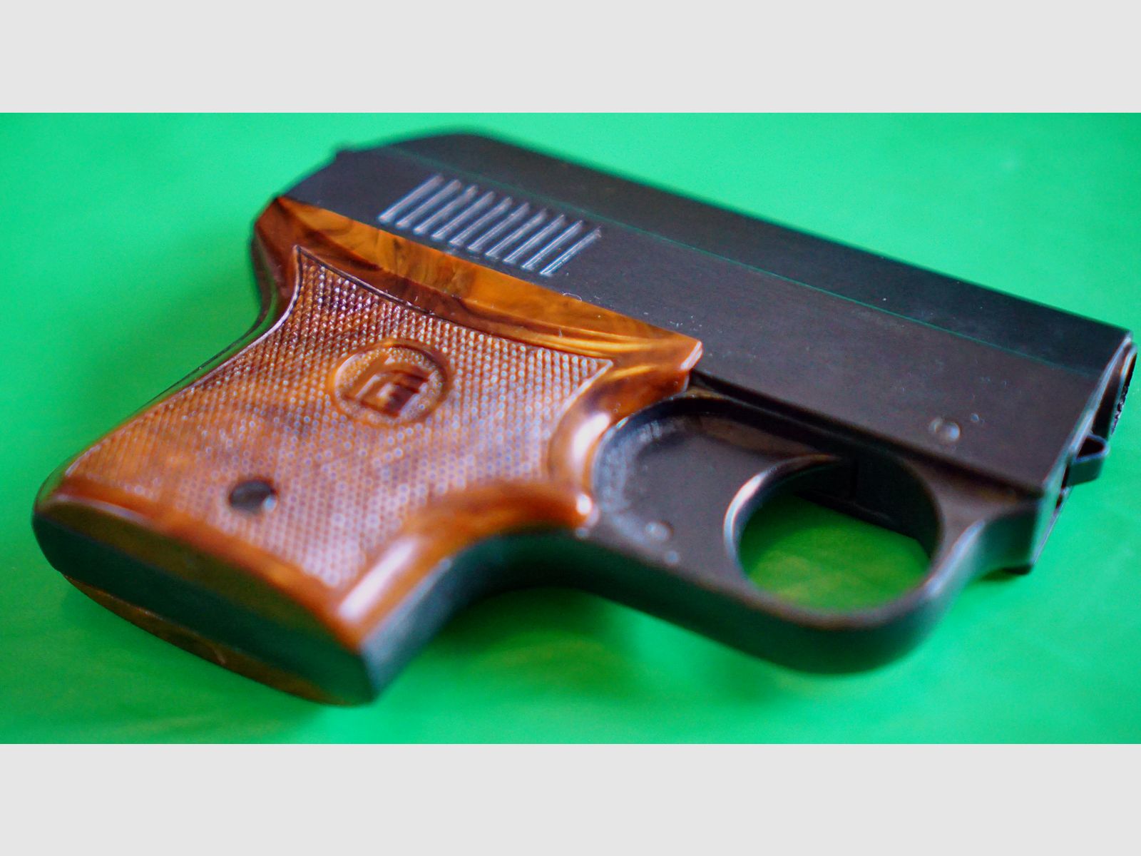 Pistolet d'alarme Röhm RG 3 calibre 6 mm Flobert (PTB 33)