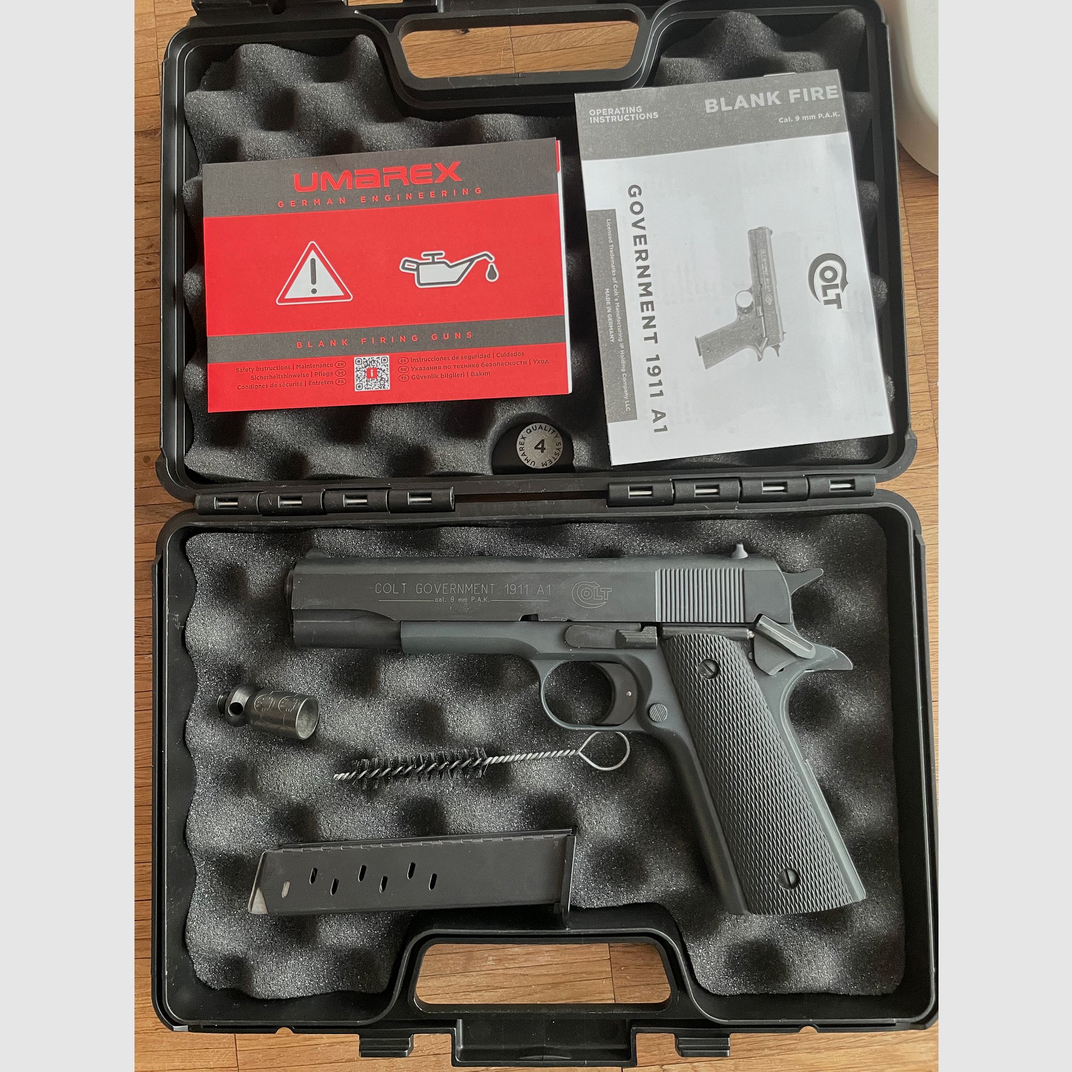 Colt Schreckschuss Pistole Government 1911 A1