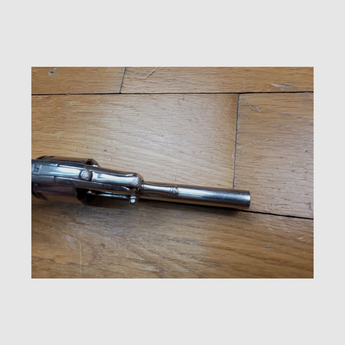 Raro revolver Claudin con sistema – Espulsione collettiva delle cartucce – 6 colpi – calibro .22LR (!) – Azione singola e doppia – Apertura verso l'alto – Pezzo rarissimo e non documentato in .22LR – Ottime condizioni, immagine 8 di 23
