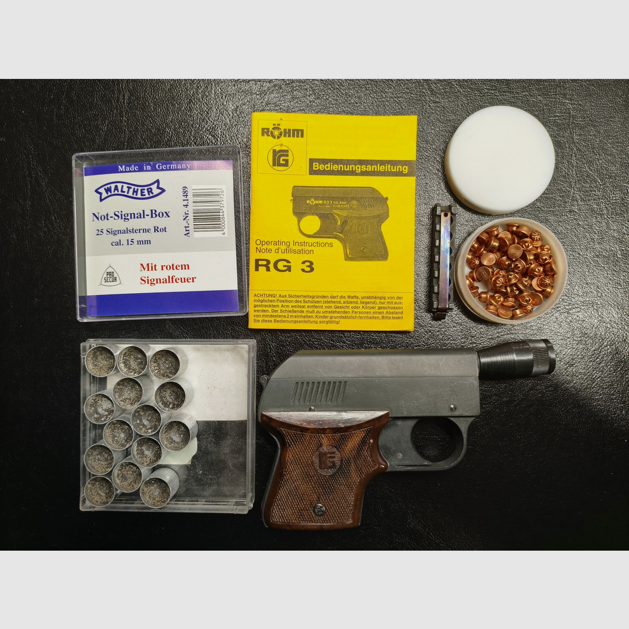 Pistola de fogueo Röhm Schreckschuss RG 3 con accesorios