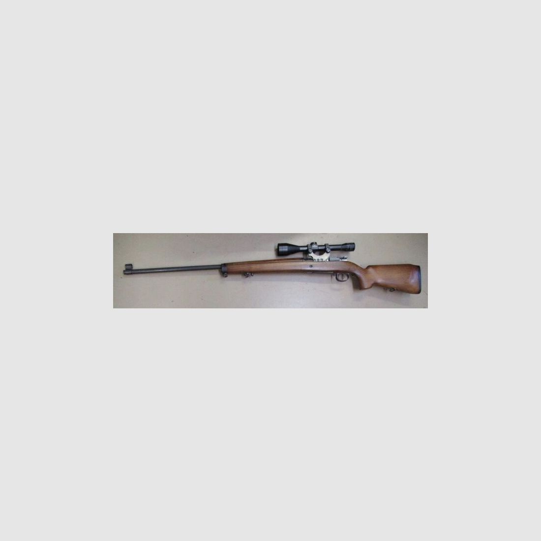 Rifle de un solo disparo Carl Gustaf M63 con visor Hertel & Reuss Sniper Singapore M63 Sniper SPF