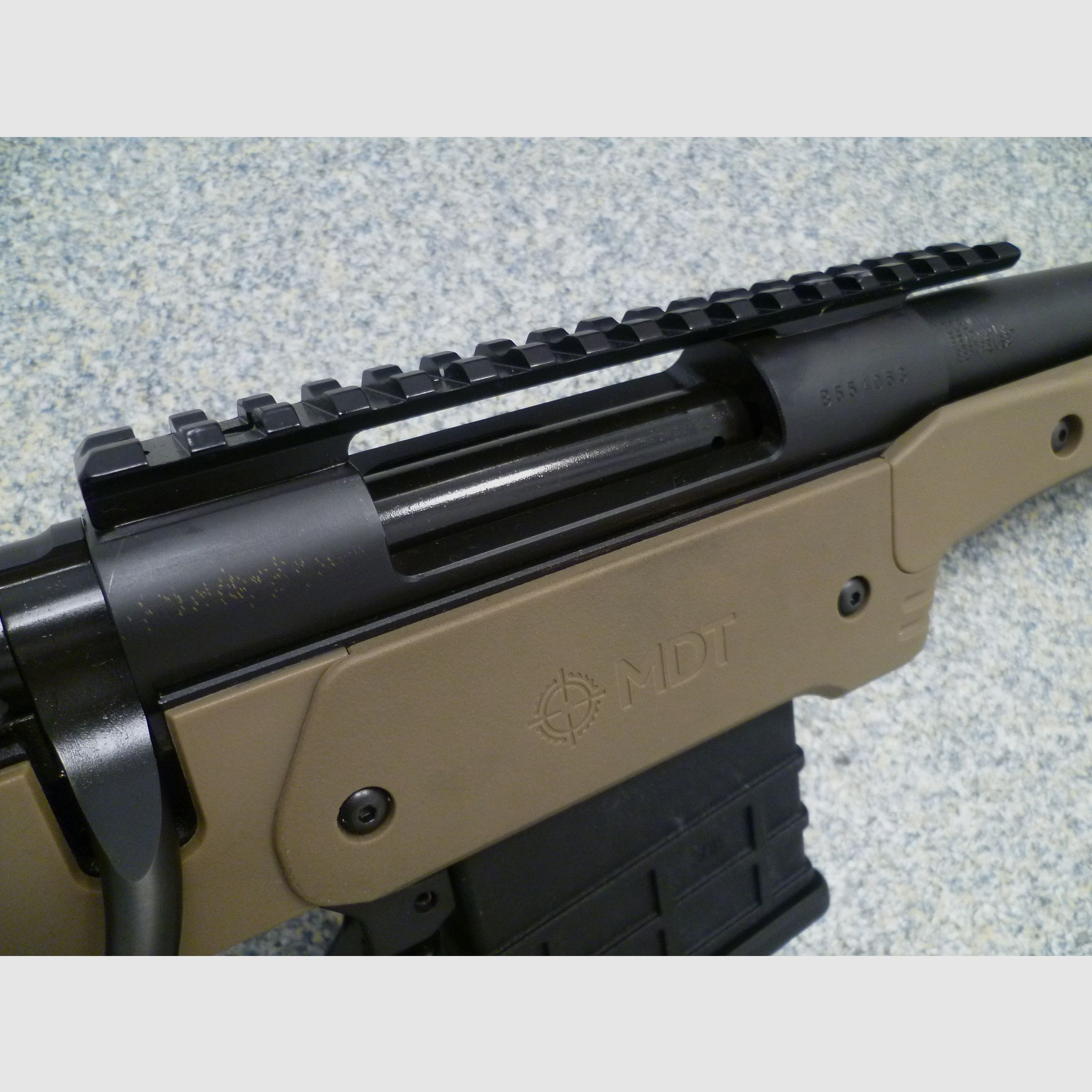 Repetitiegeweer Howa 1500 .308 Win in het MTD XRS Chassis Systeem