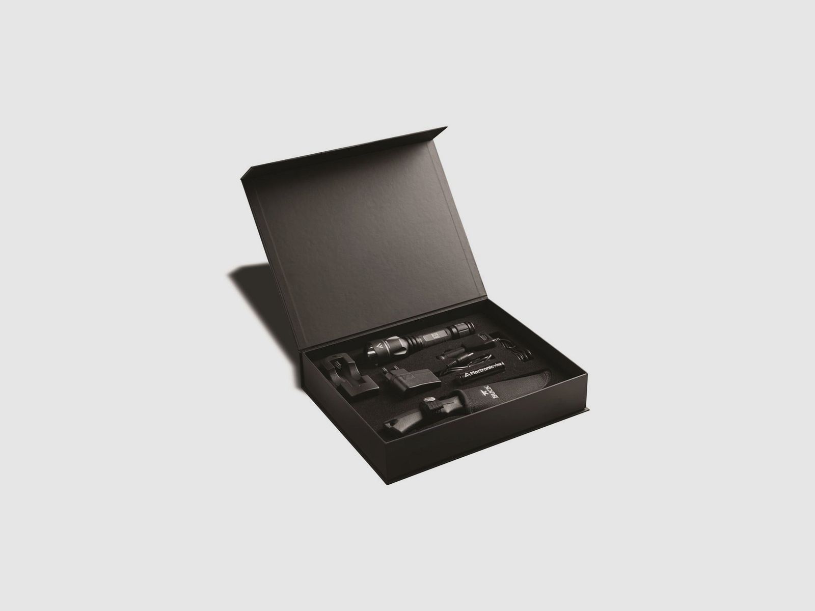 BUCK EYE SET (LATARKA, BLACK EYE 780, NÓŻ BUCK)