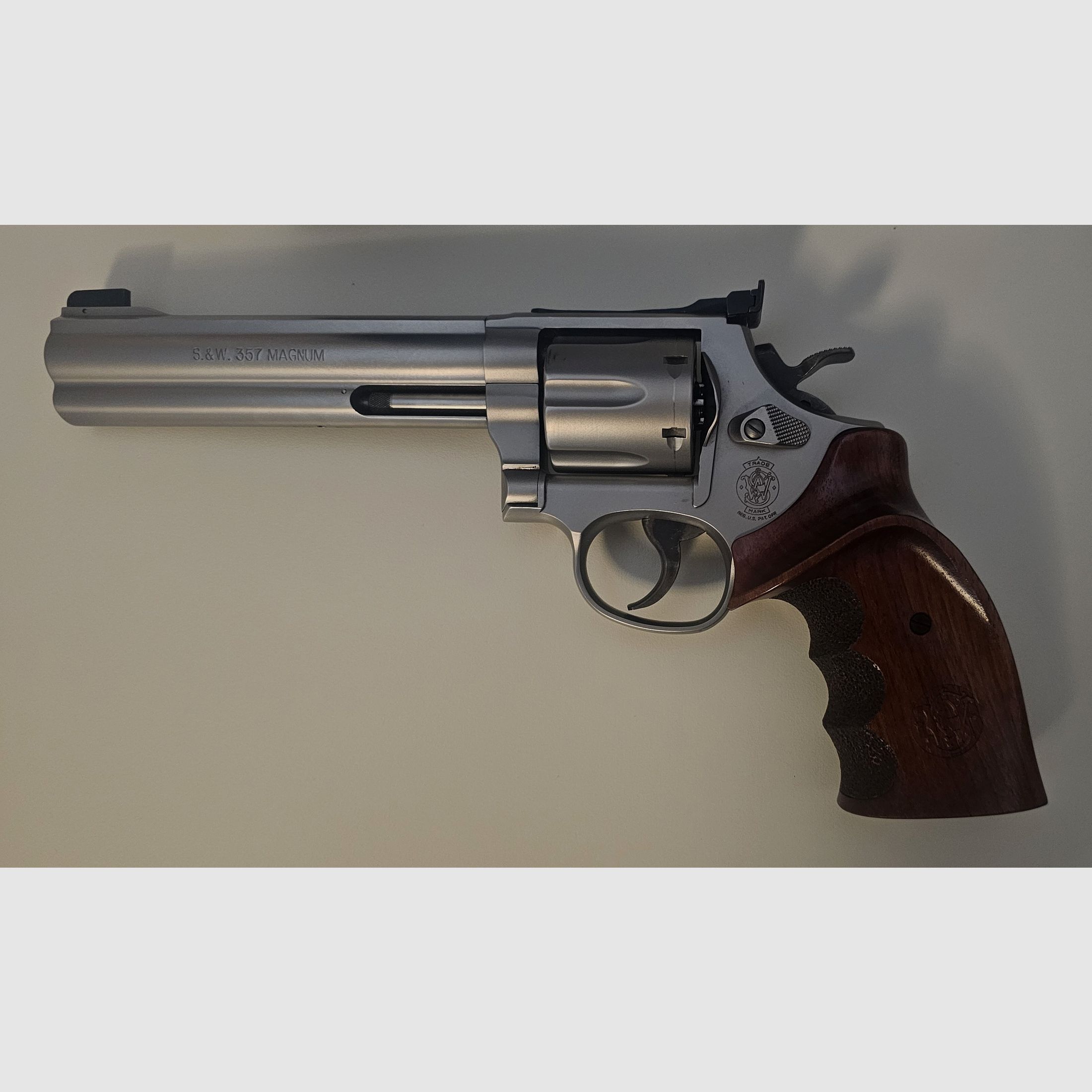 Like new S&W 686 Target Champion .357 Mag.