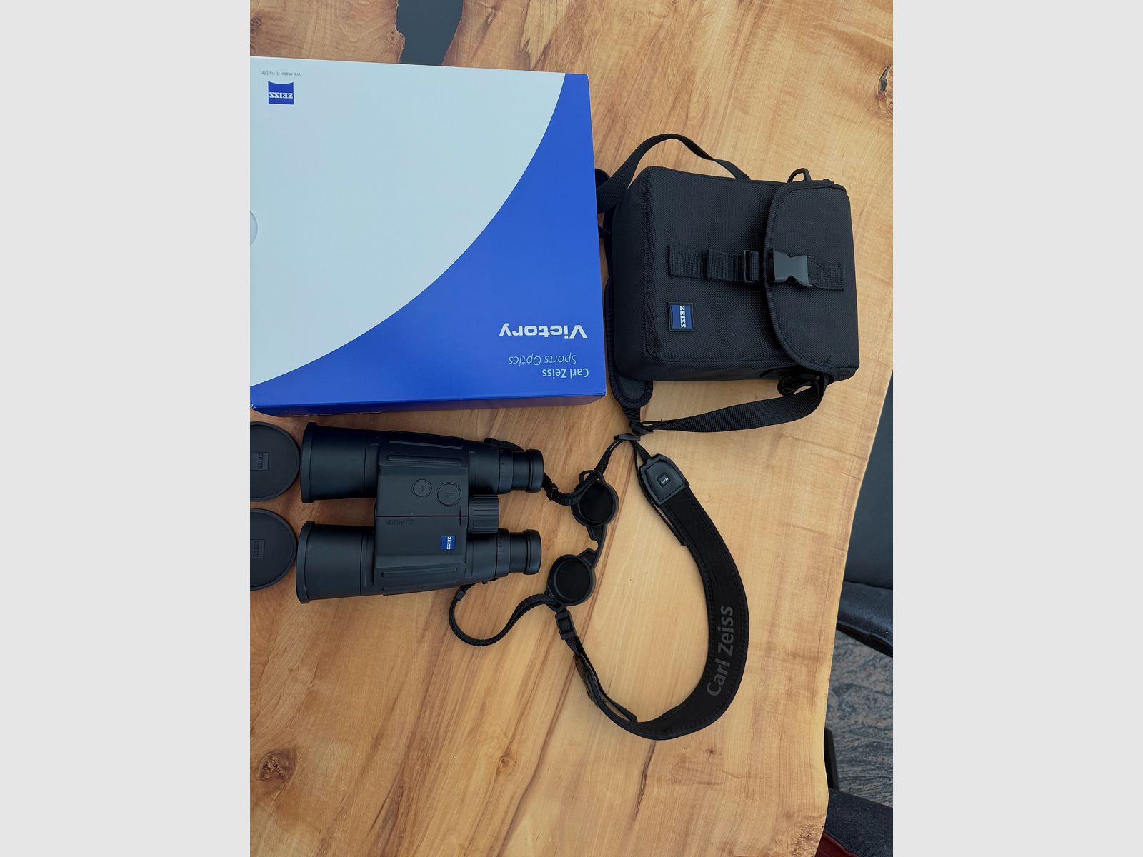 Jumelles Carl Zeiss Victory 10x56 T RF
