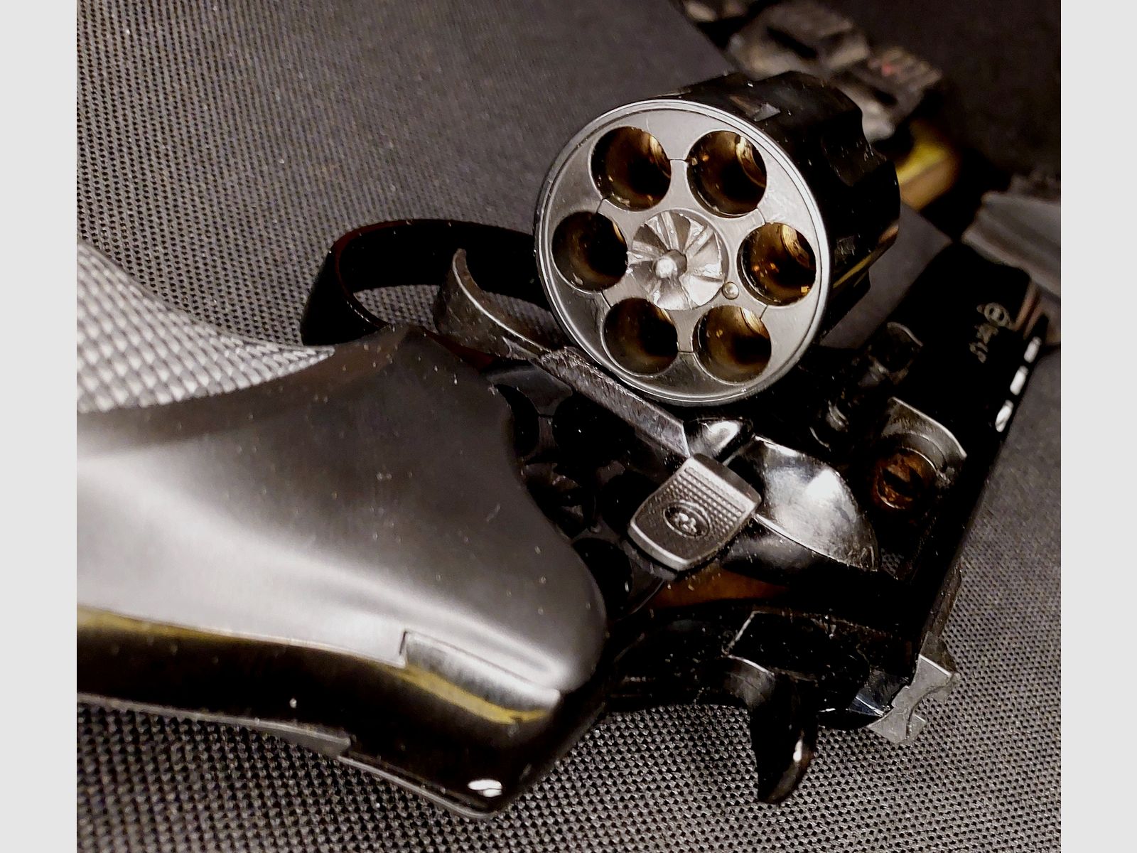 Ekol Viper 4,5 Zoll Schreckschuss Revolver Schwarz 9 mm R.K. (PTB 1003)