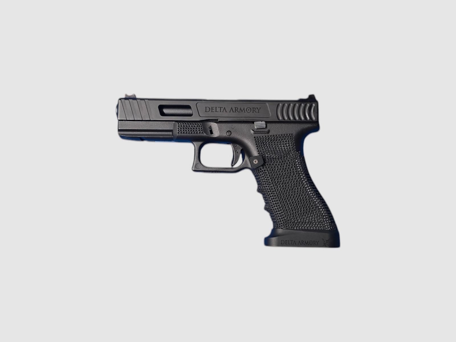 P01 GBB Airsoft Pistole mit Grip Stippling in Schwarz | Delta Armory