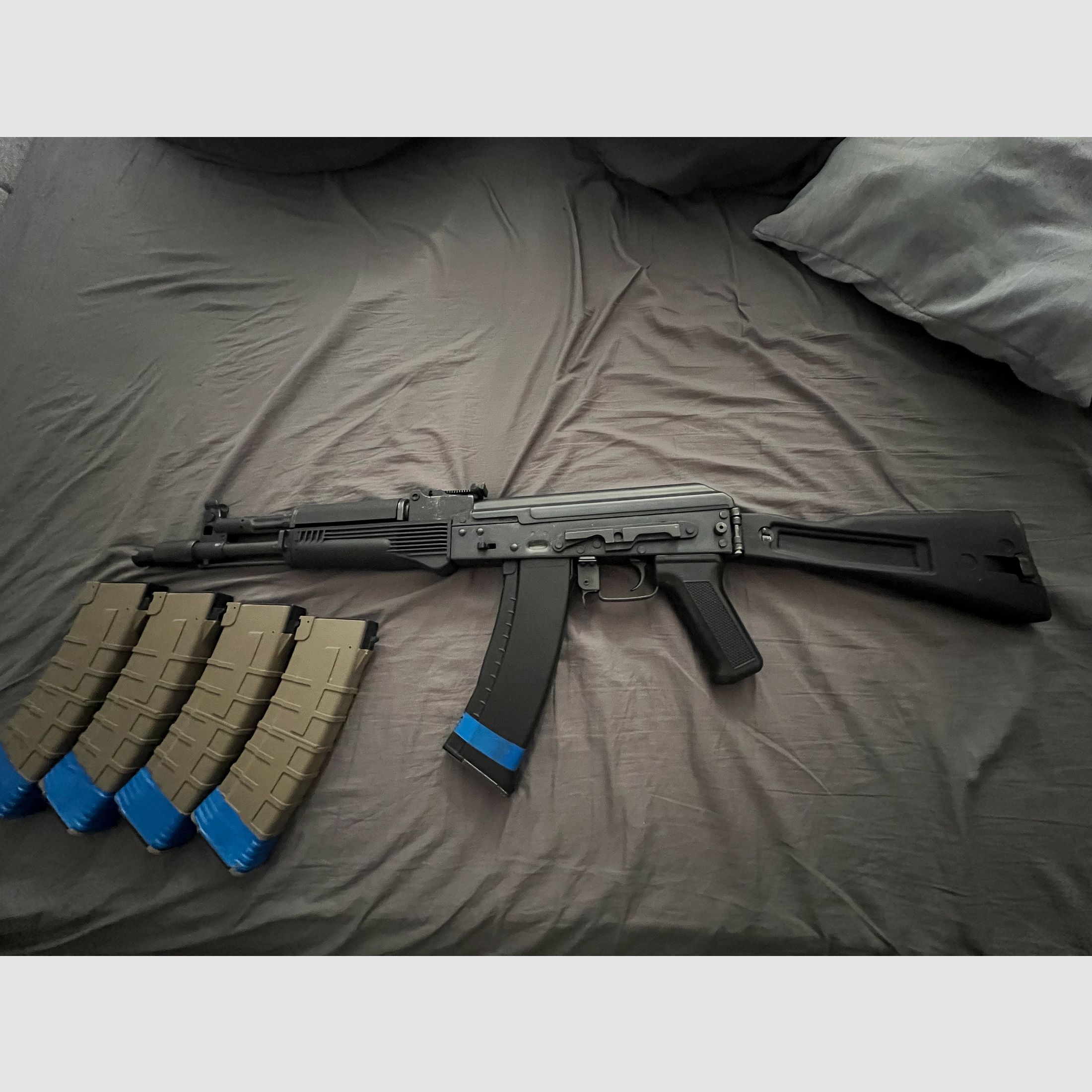 E&L Ak105 mit Magazinen 