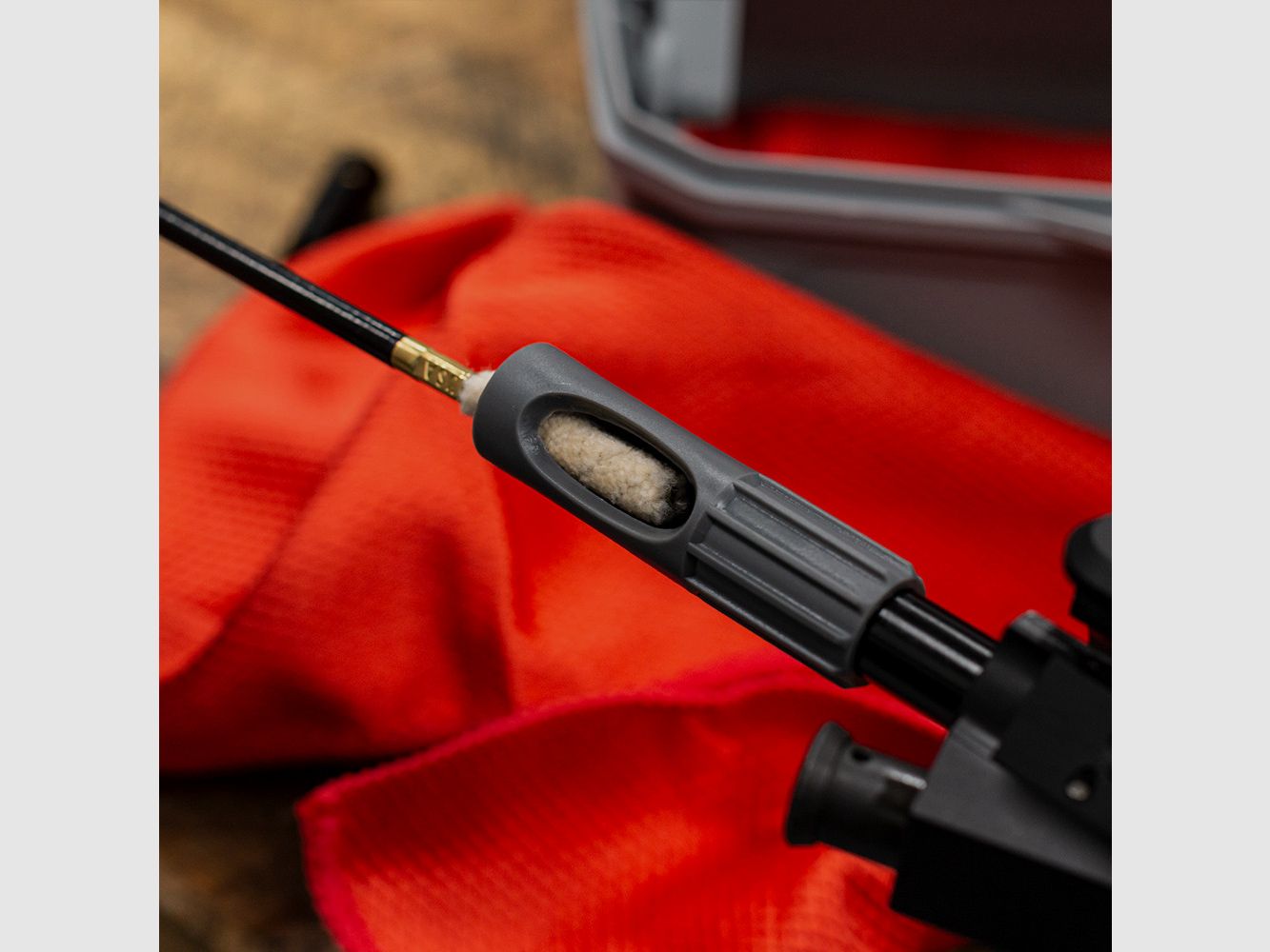 Guida universale per canne Shooter's Choice con porta solvente e colletto MSR/AR (SHF-BG-U)
