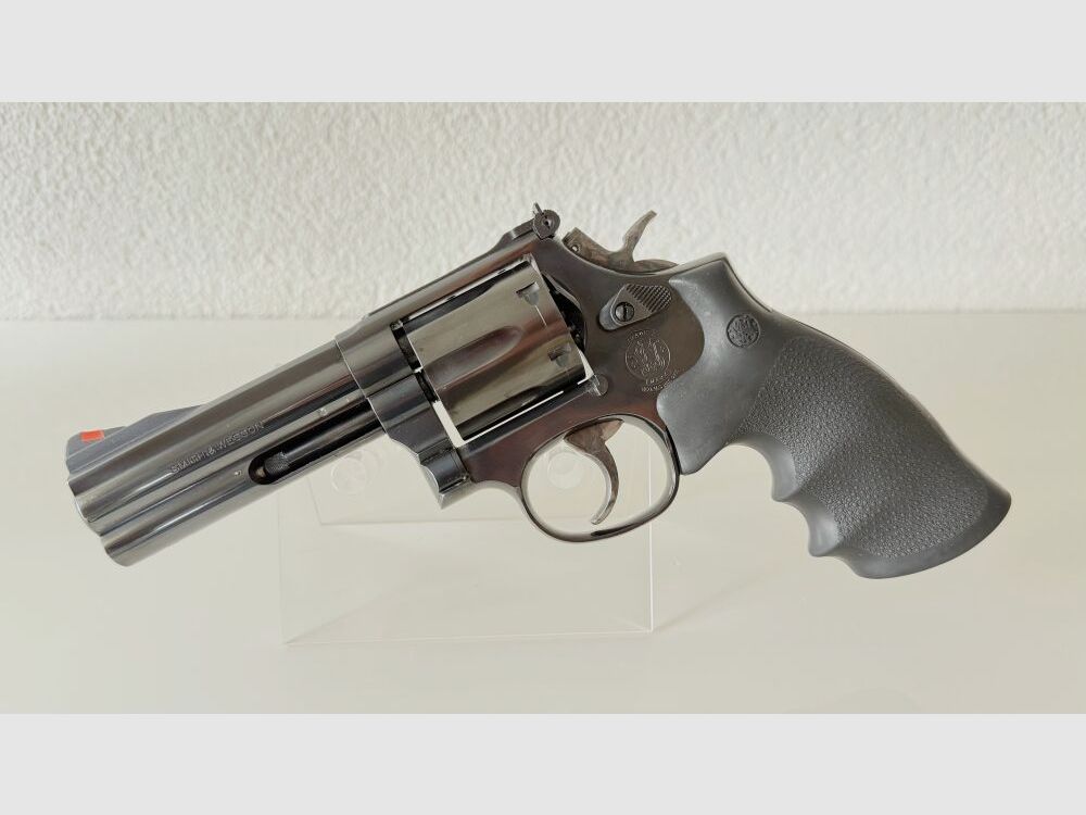 Smith & Wesson 586 - 4 4 Zoll .357Mag