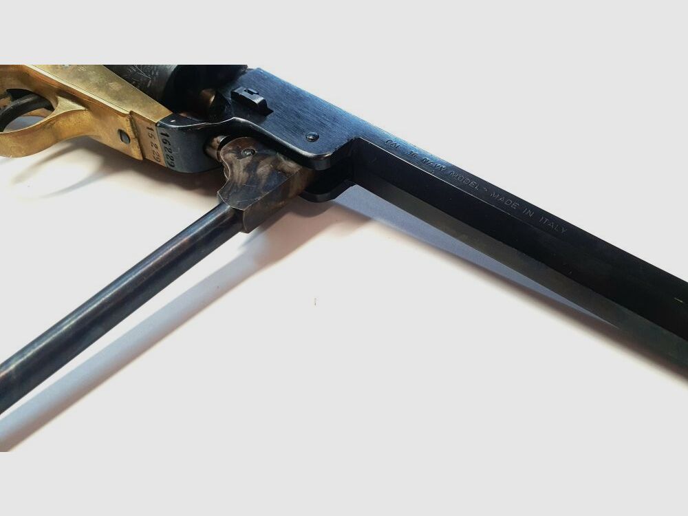 Revolver à percussion Frankonia Modèle Navy 1851 - .36 Seulement poudre noire