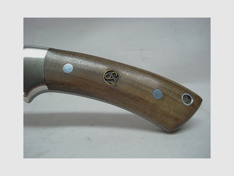 Messer Corto Satinado - 8,50cm Klinge,Walnuss-Griff