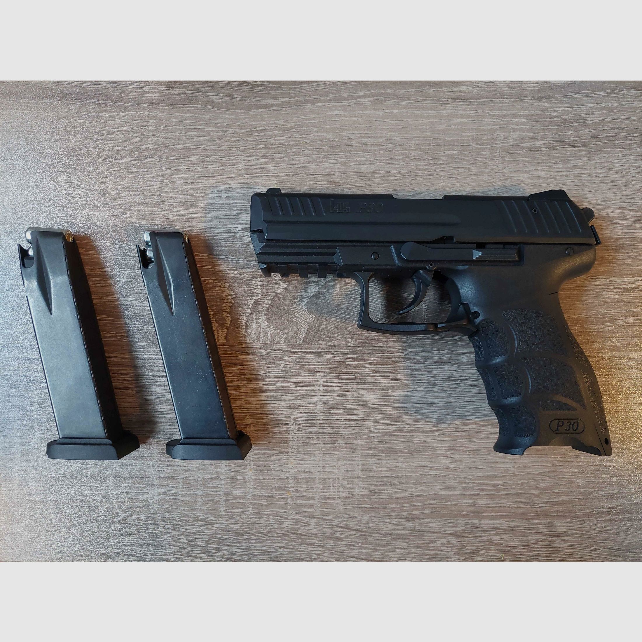Heckler & Koch P30 +/ Extra Magazin | 9mm P.A.K.