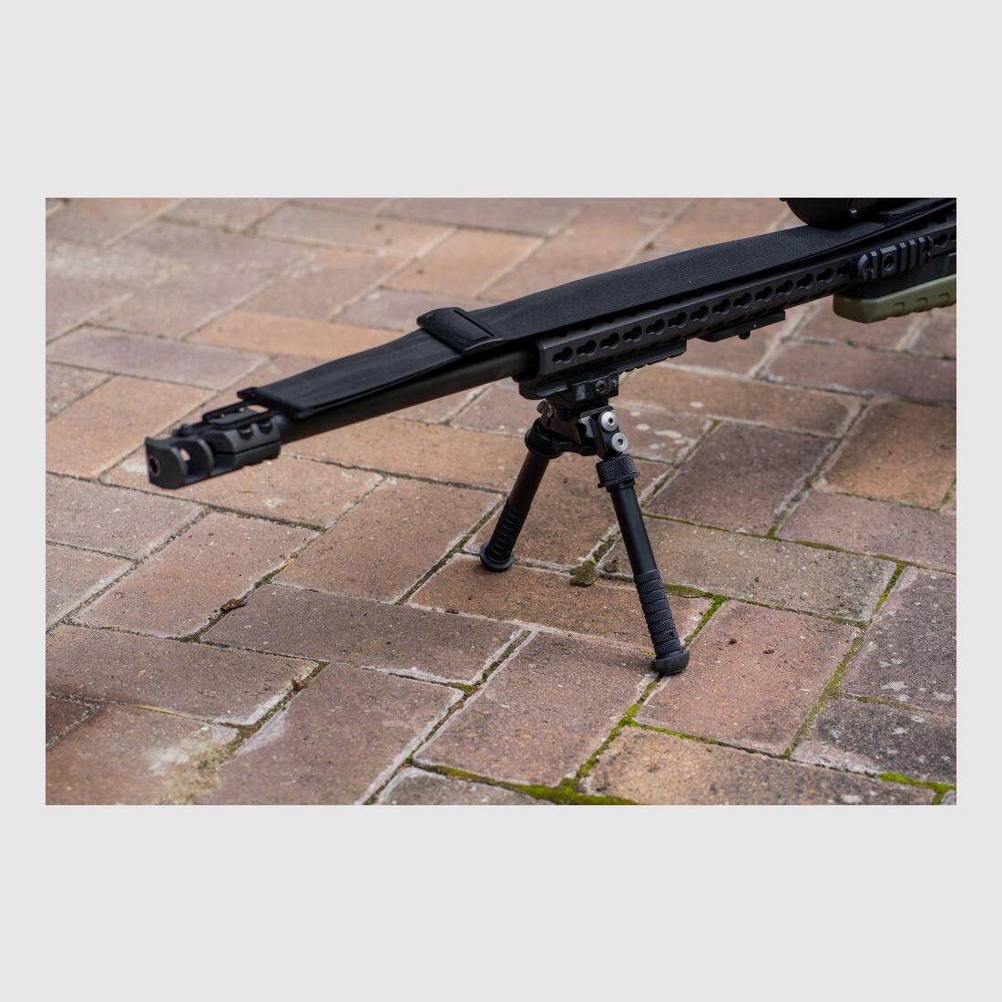 Remington 700 / Accuracy International original AICS-AX Crosse Pliable Carabine de Précision Personnalisée .300 Win. Magnum – Remington 700 / Accuracy International AX AICS Action Longue, image 4 sur 7