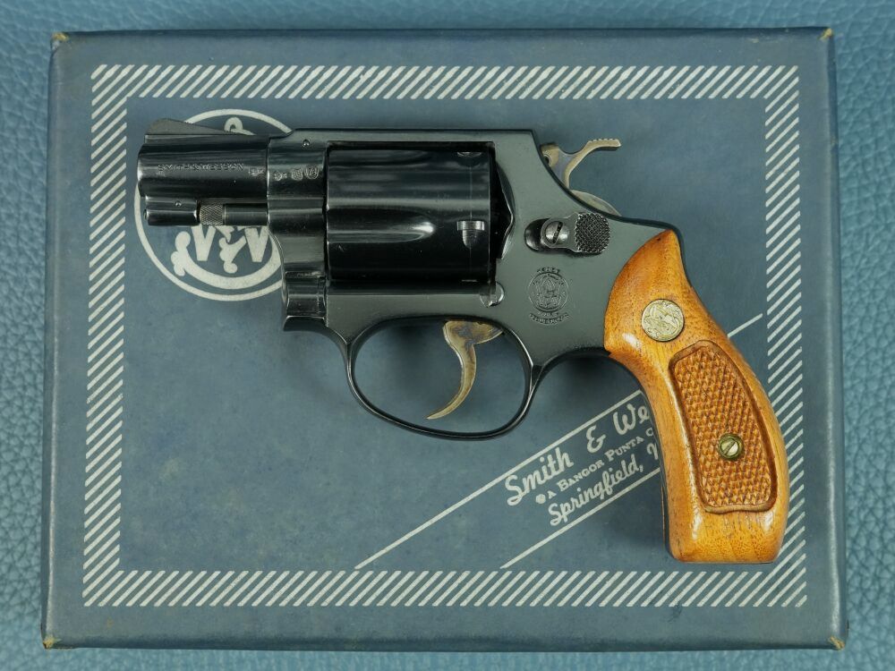 Smith & Wesson Model 36 .38SP(Biały)