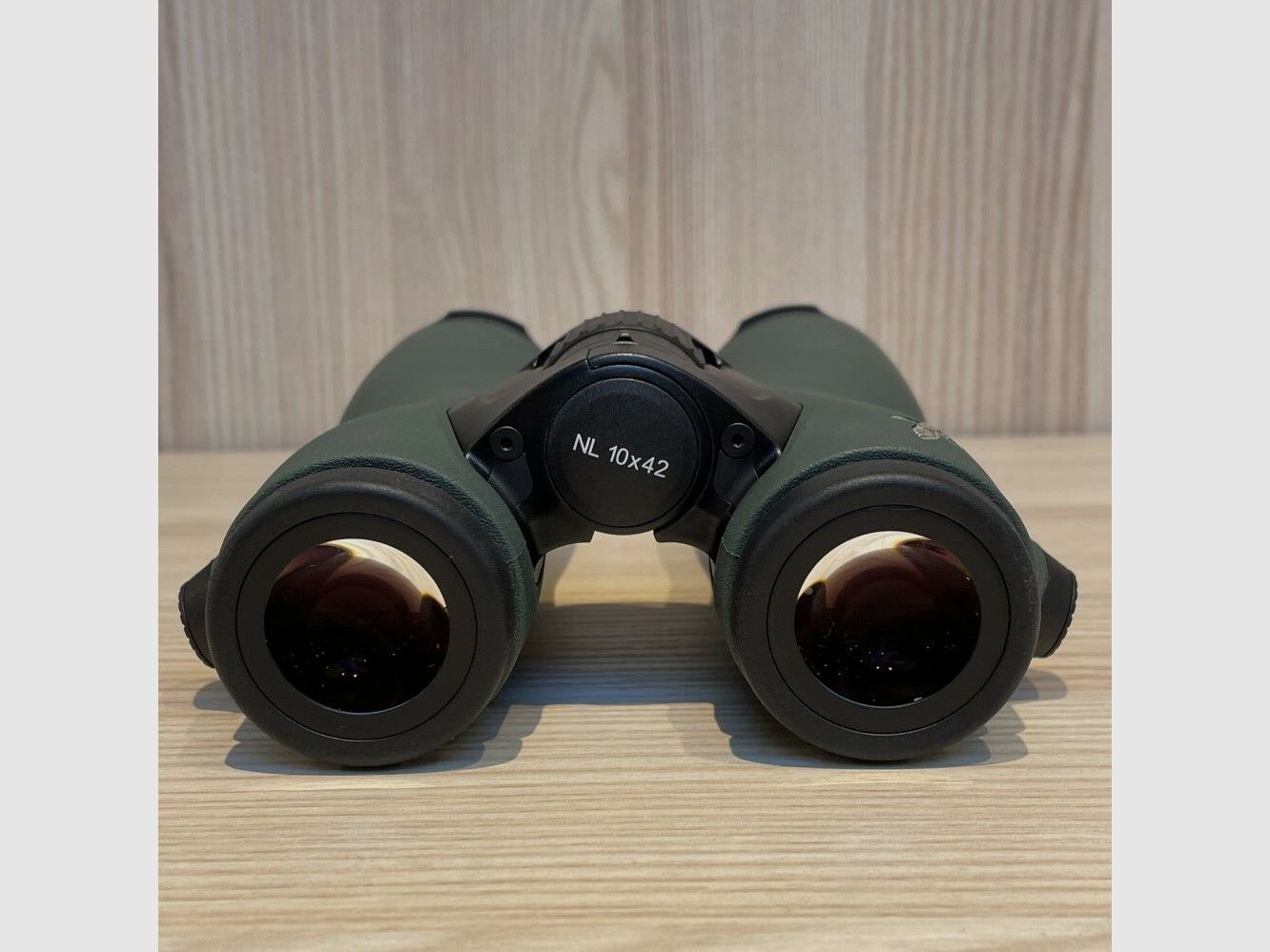 SWAROVSKI OPTIK NL PURE 10x42 - ´EINS MIT DER NATUR´