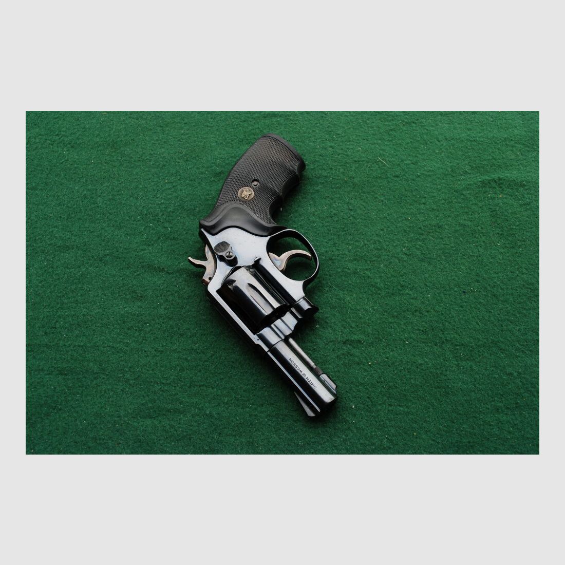 Smith & Wesson Mod. 13-2, drei Zoll LL, Pachmayr Griff