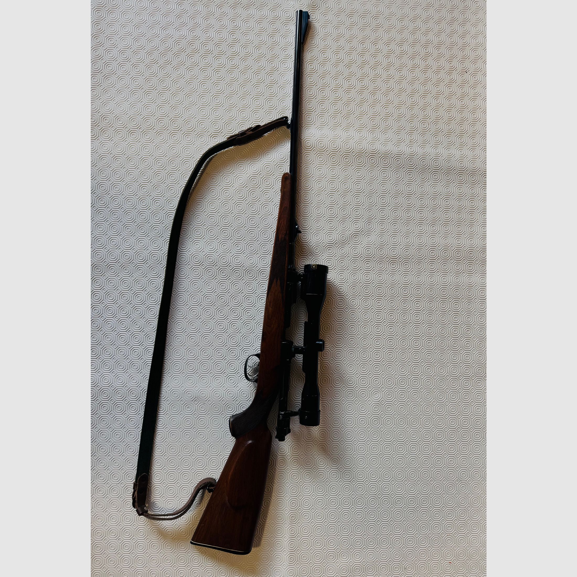 Repetierbüchse Mauser Modell 98 – Kaliber 7×64 – Deutscher Stecher – Hensoldt 6×42, Absehen 1 – Suhler Einhakmontage