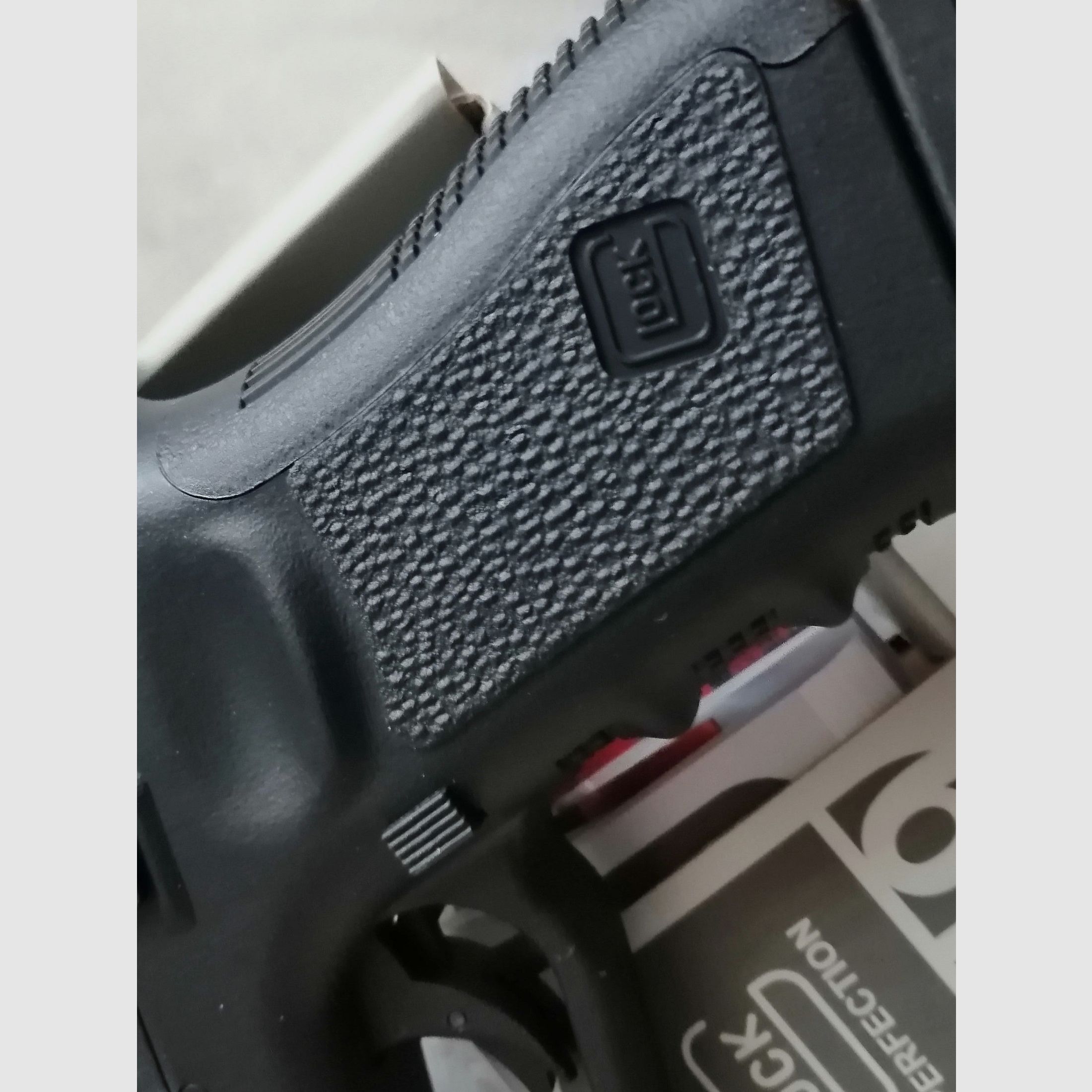 Clock 19 CO2 air pistol 4.5mm BB black+1500 Demmer BB+10 CO2 capsules