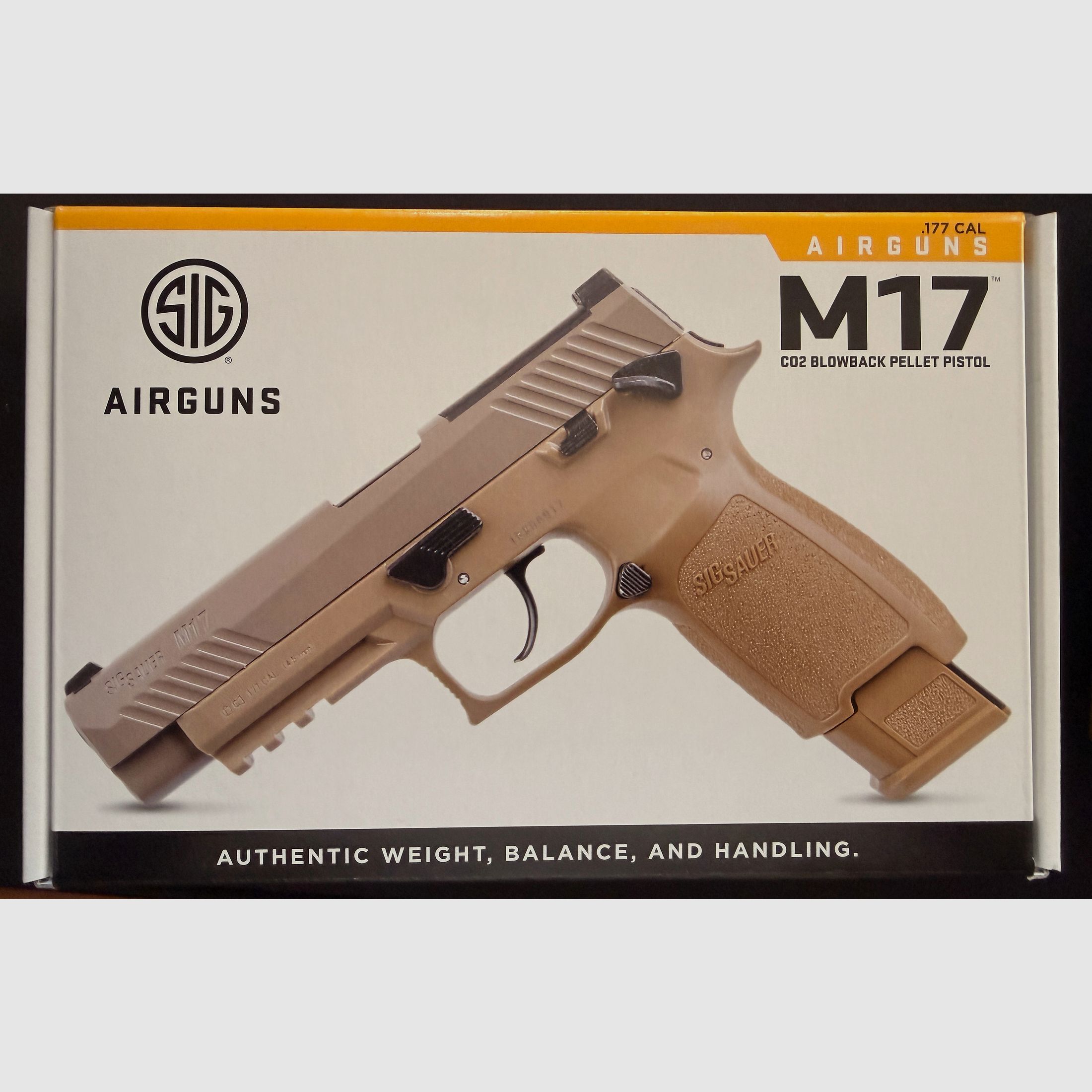 Sig Sauer P320 M17 Co2 pistool inclusief Red Dot, holster en 2 magazijnen