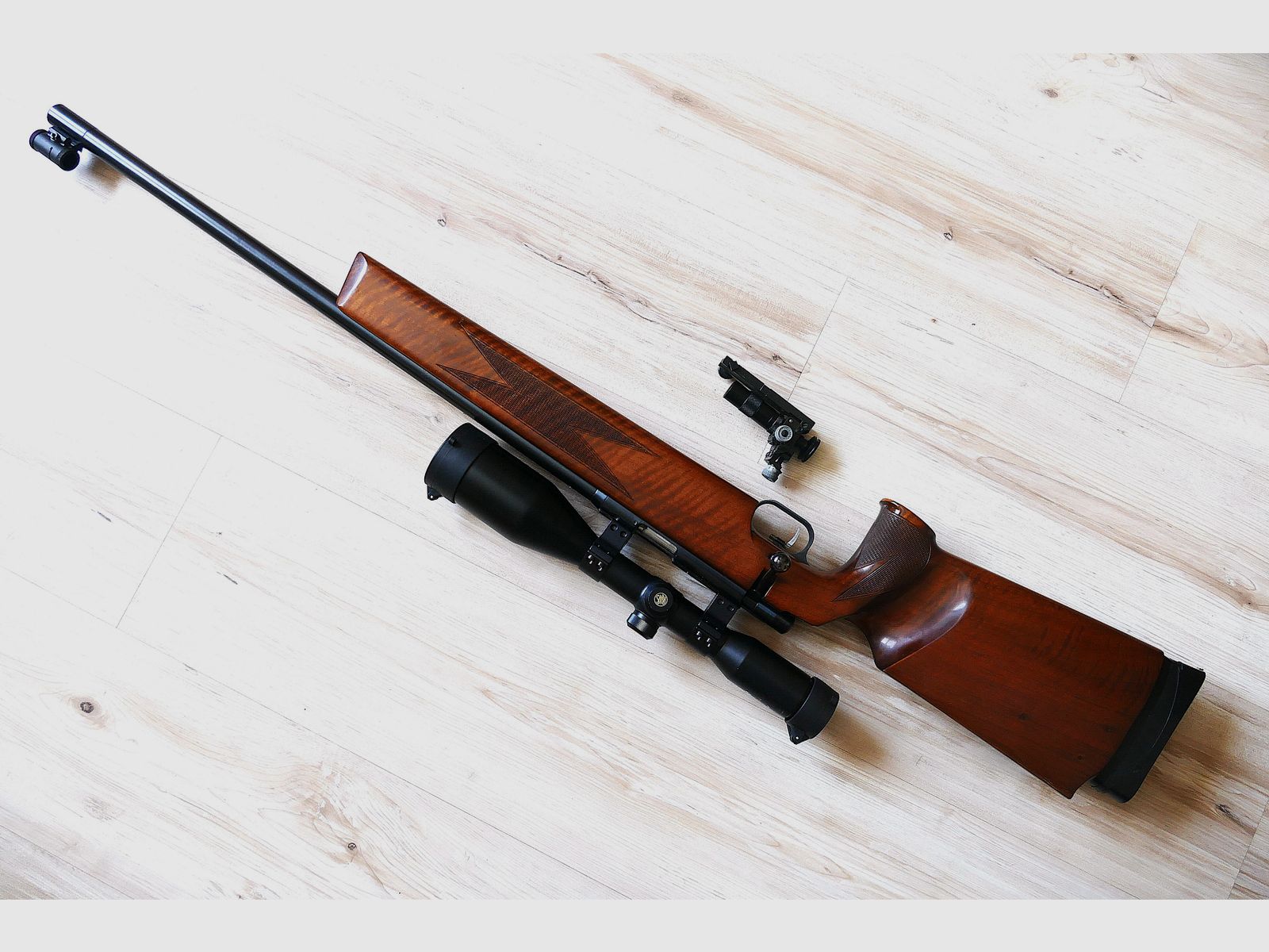  Anschütz – Match 54 Gewehr                im Kaliber .22 (Einzellader)
