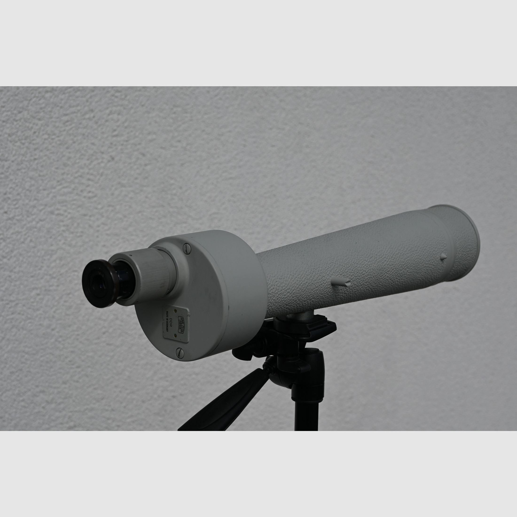 Carl Zeiss Jena Spektiv ASIOLA z statywem i walizką, odrestaurowany