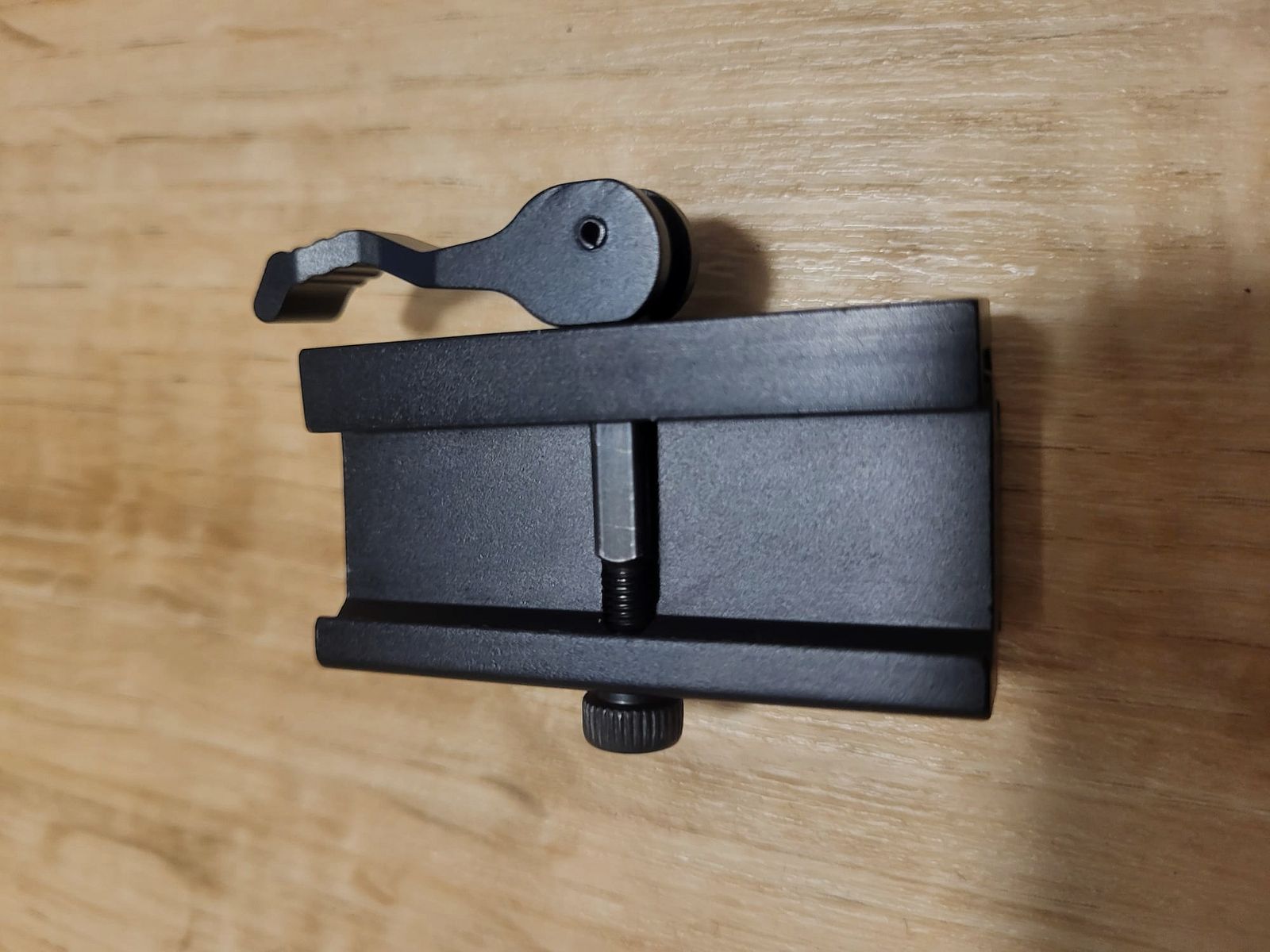 UTG Erhöhung mit Schnellspanner