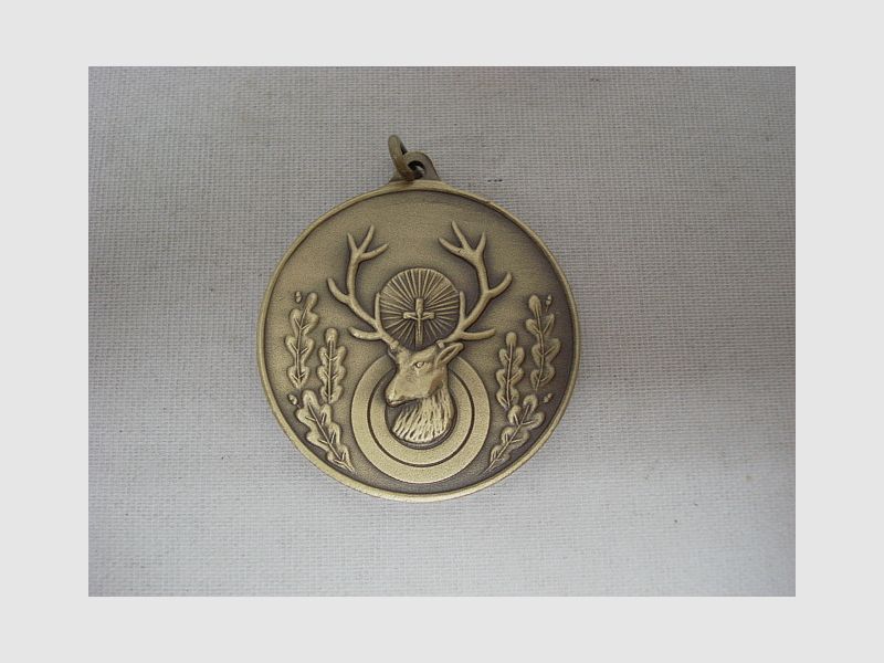Hunting medal Hubertus deer - 40mm, bronze, loop and ring