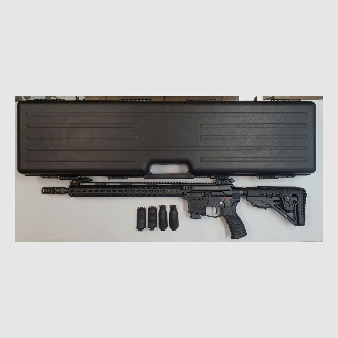 GWMH AG Selbstladebüchse GWMH SPC-HUNTER A5 17" (SWISS PISTOL CARBINE) BLACK Kal.9x19 AR15 Glock Magazin