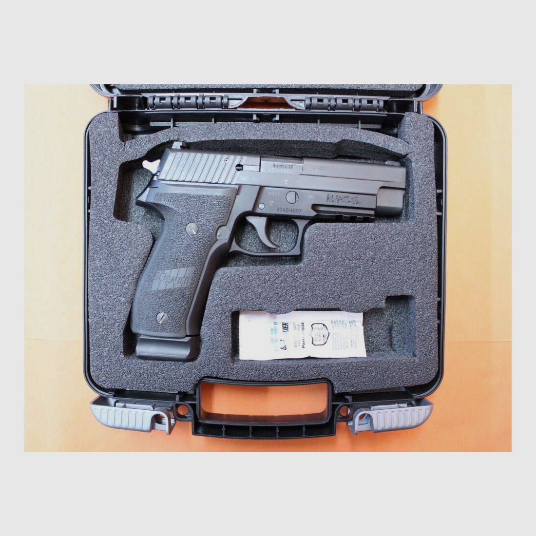 SIG Sauer Ha.Pistol 9mmLuger SIG Sauer P226 MK-25-DE 4.4" barrel/ MK25 service weapon US Navy SEALS (9mmPara/9x19)