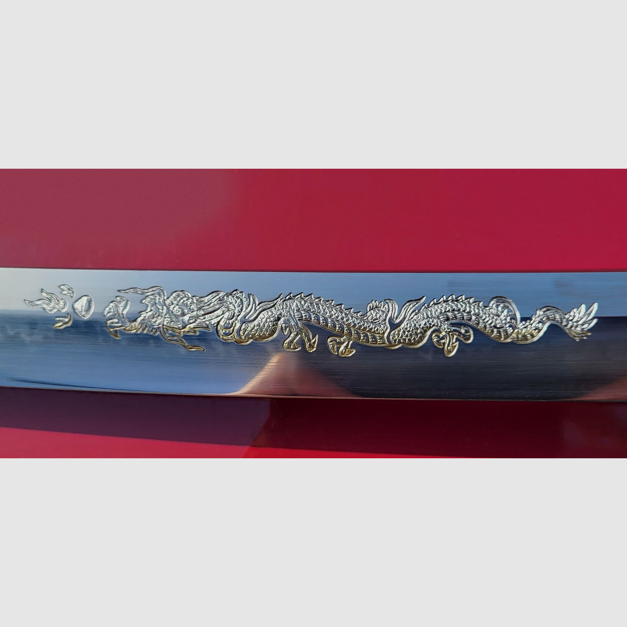 Katana Toshiro Tenryu, schwarz, mit eingraviertem Drachen auf Saya