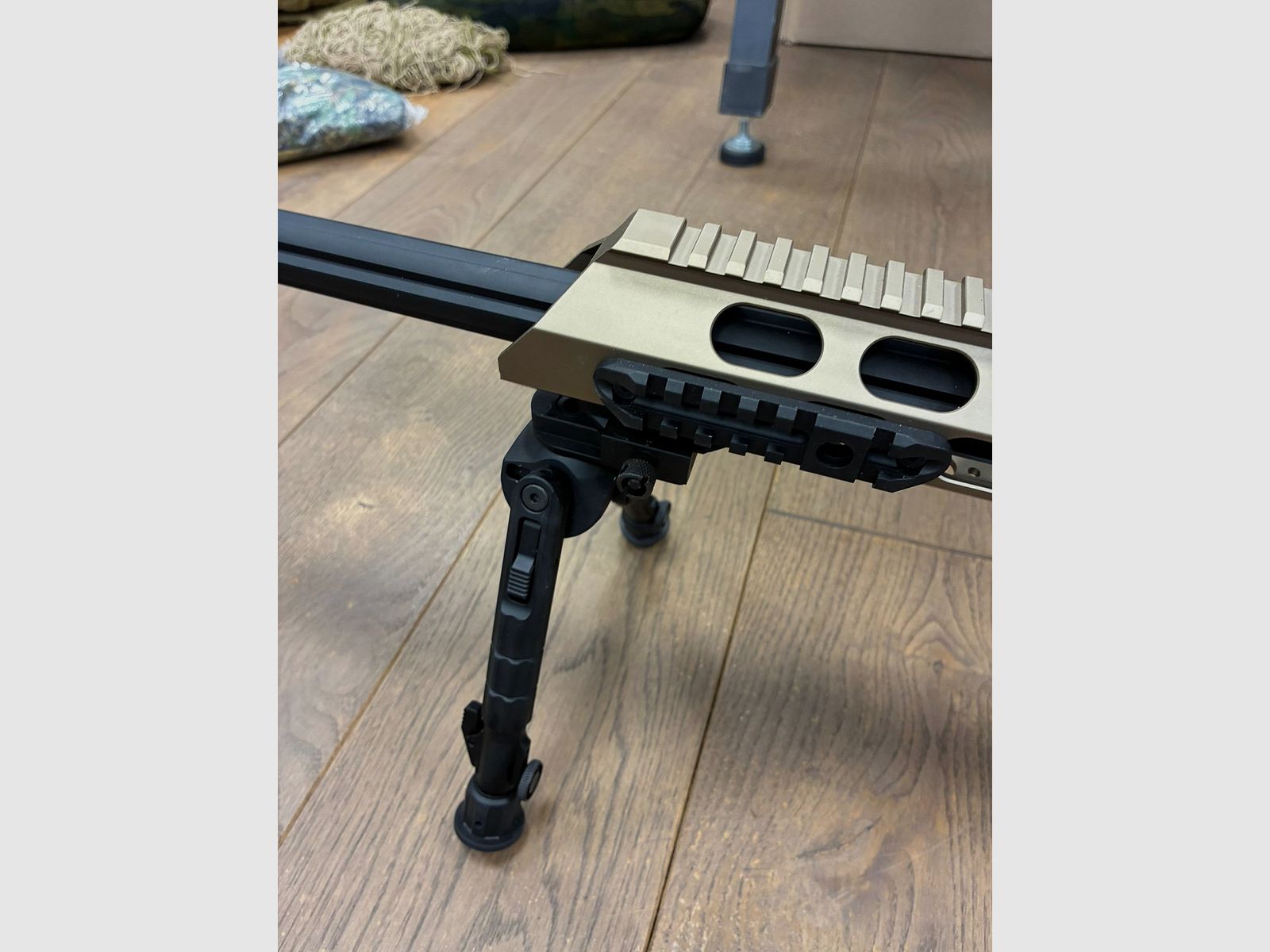 Remington 700 mit MDT TAC 21 mit Zielfernrohr Begadi SharpAim